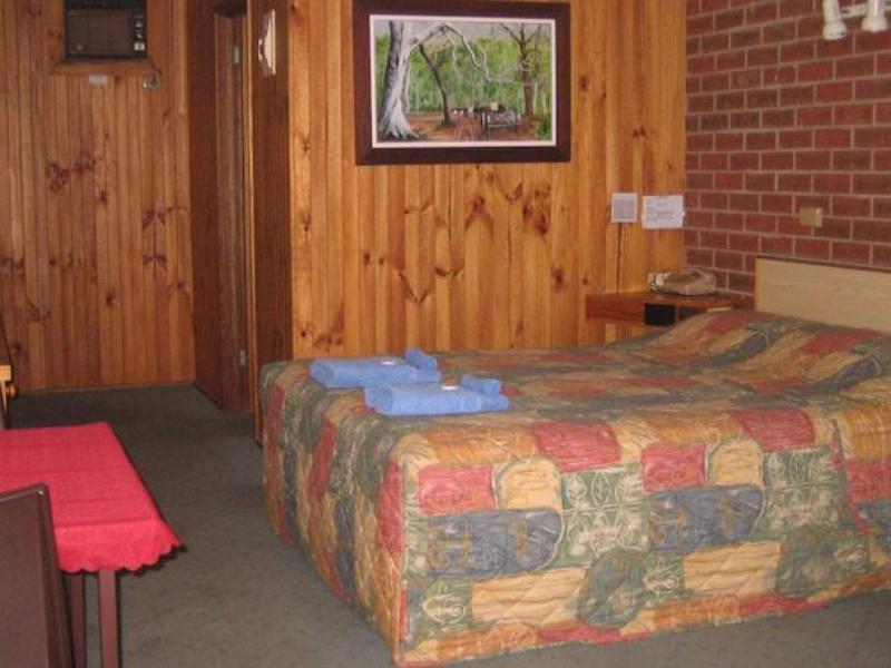 Orbost Country Road Motor Inn Buitenkant foto